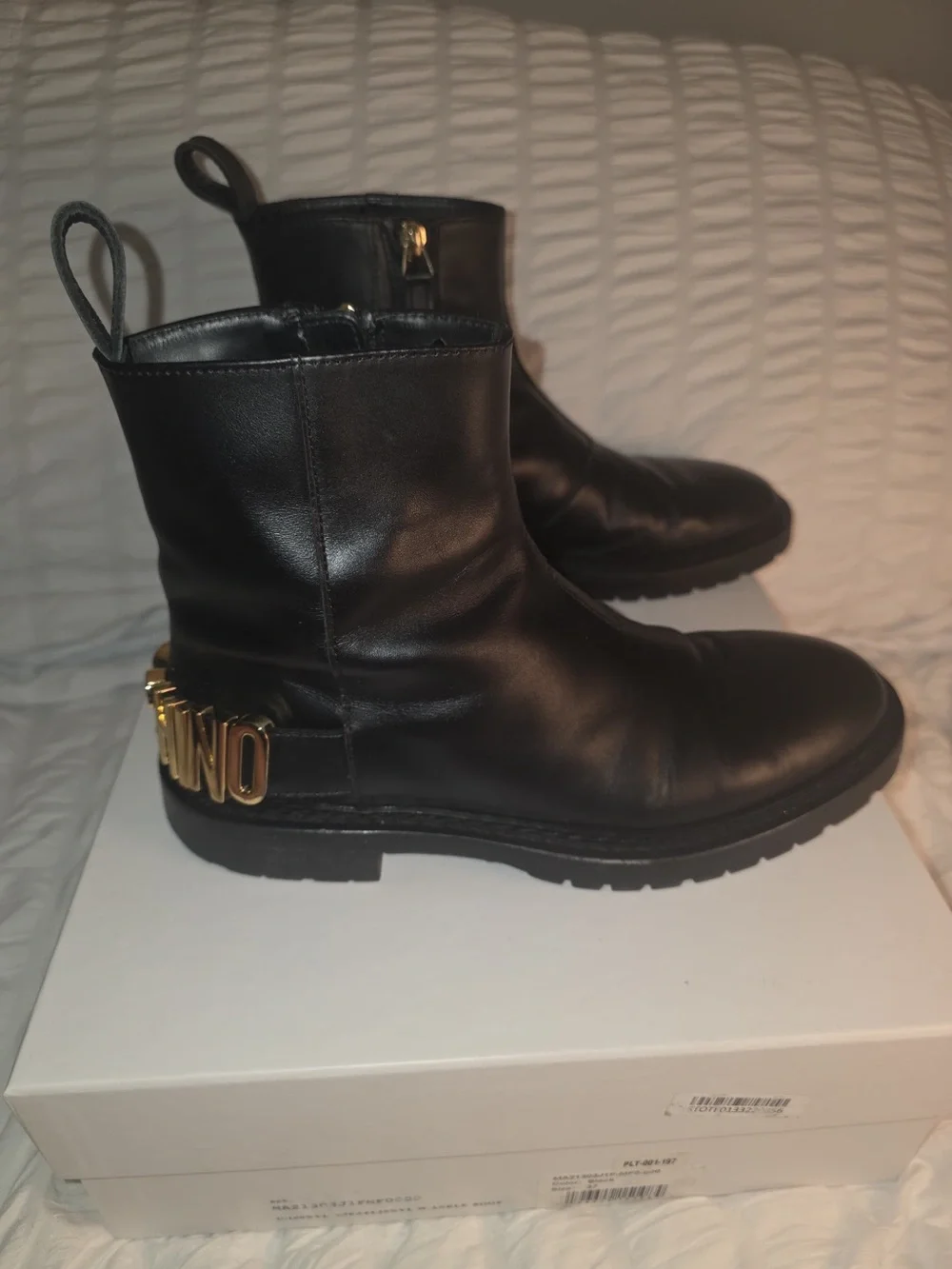 Moschino sleek black